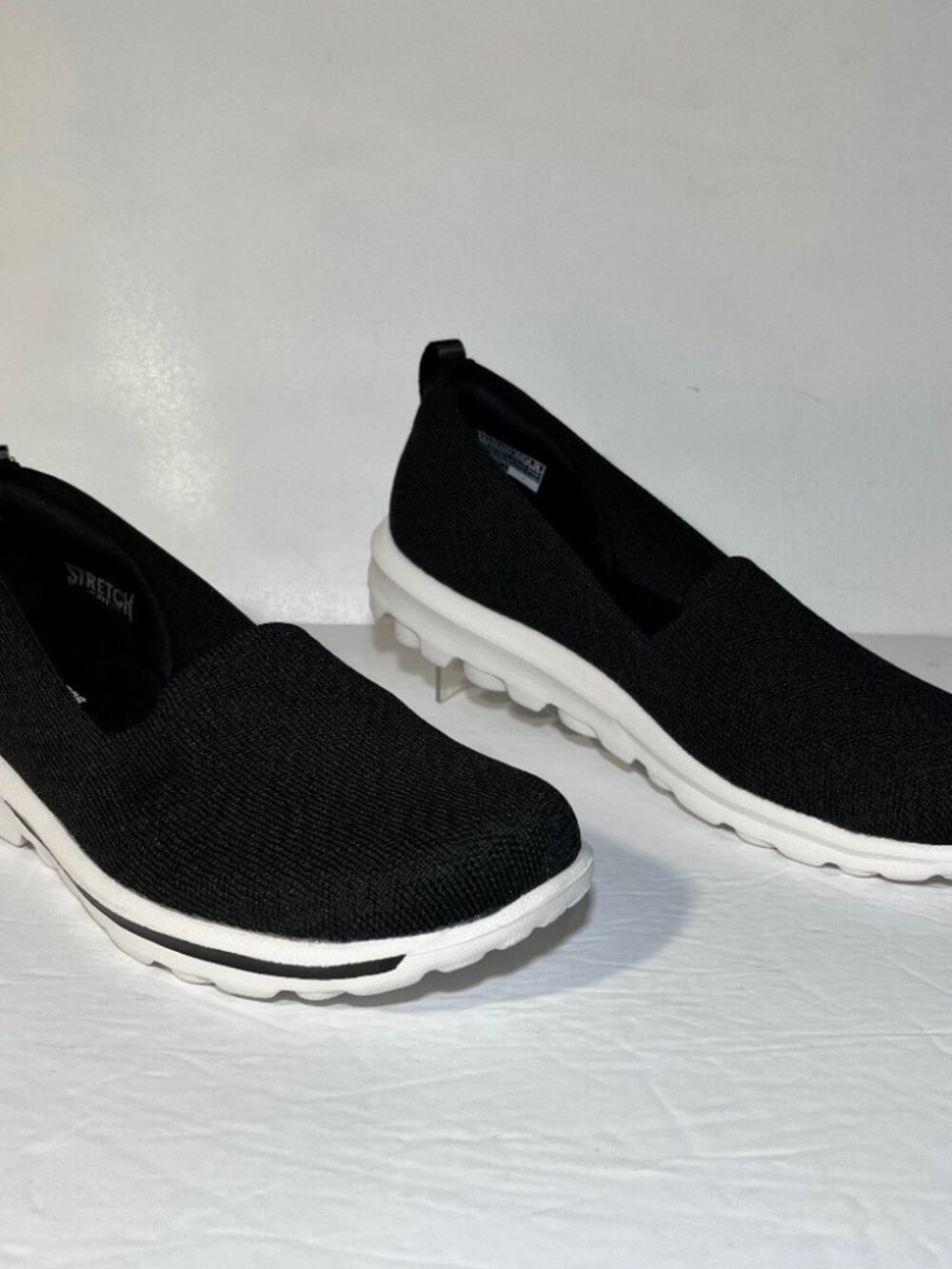 Skechers GOwalk Classic Crystal View Washable Slip-Ons